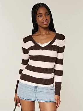 Hollister Cable Knit V-Neck Icon Sweater in Espresso Stripe Y2K